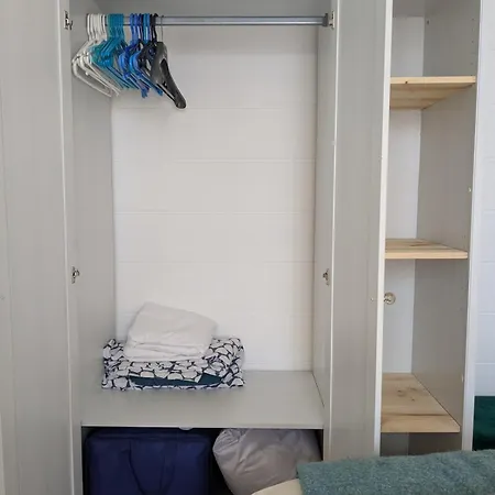 Vakantiehuis Lieu Atypique - La Petite Epicerie Berville-sur-Mer
